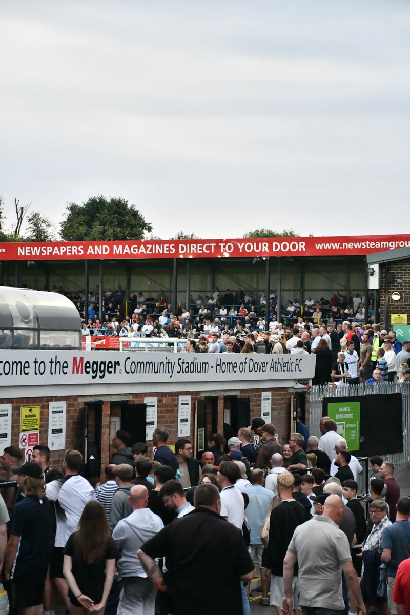 🎟️⚽ Our Early Bird Season Tickets are available to purchase! 

Snap yours up and enjoy FREE entry to all 6 of our home pre-season games – incredible value for loyal fans.

🔗- doverathletic.com/news/ticket-pr… 

#DAFC | ⚫️⚪️