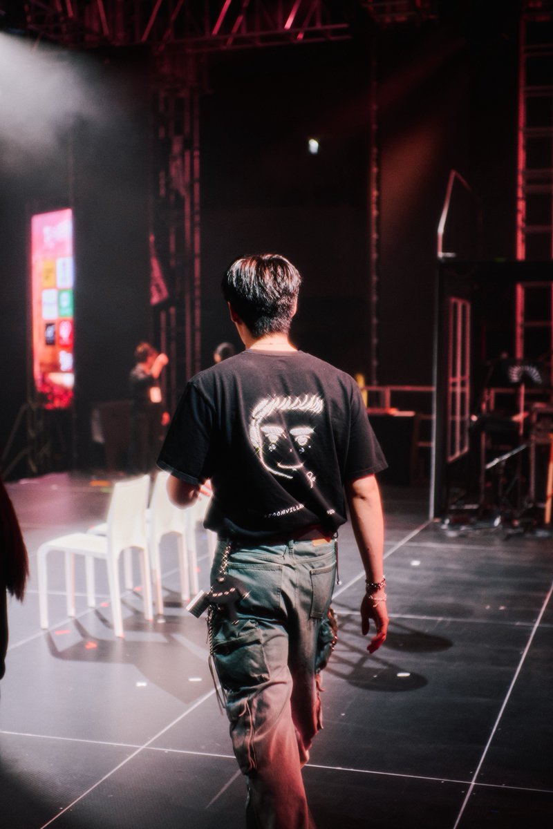 เสื้อภูมิชิปักให้นะครับ ของทุกคนมีปักรึป่าวครับ🤪
(ขออภัยหากคอแคบเกินจะเก็บไปปรับปรุงนะครับ🙏🏻😭)