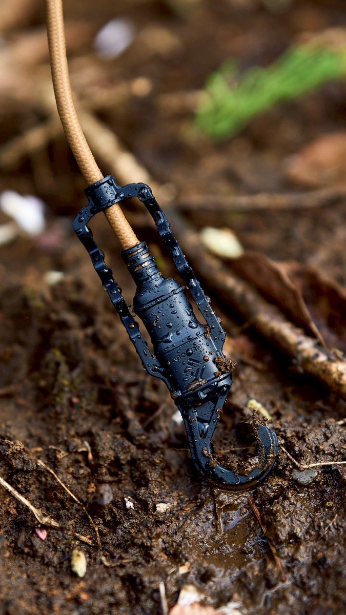 お疲れ様です( ^ω^ )！！

先日から告知ばかりで恐縮です！
makuake先行販売の特典報告します！

NESTOUTの新商品
防水防塵USBケーブルが特典で付きます！
こんなUSBケーブルは見た事がない、、(・Д・)
#新商品
#makuake