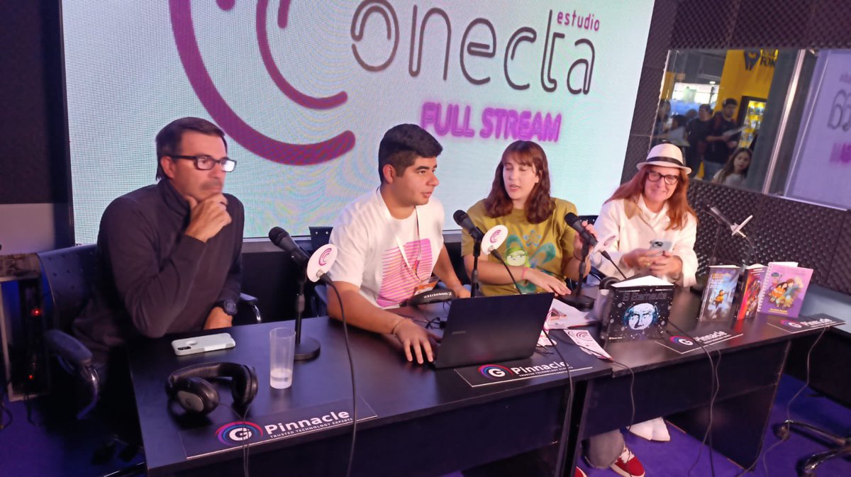 m_legui13's tweet image. Charla en #Feriadellibro #Argentina Gracias por la invitación #ConectaEstudio #UBA