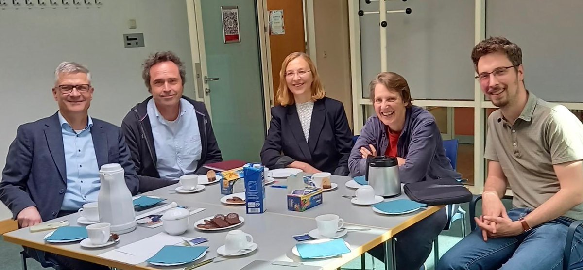 Svetlana Tsogoeva (@tsogoeva_group) on Twitter photo Big thanks to <a href="/UniLeipzig/">UNIVERSITĆT LEIPZIG</a> for inviting me to present our research! I truly enjoyed my visit and insightful discussions with Christoph Schneider, Thorsten Berg, Kirsten Zeitler and <a href="/johannes_walker/">Johannes Walker</a>. Thank you for the warm hospitality! Big thanks to <a href="/UniLeipzig/">UNIVERSITĆT LEIPZIG</a> for inviting me to present our research! I truly enjoyed my visit and insightful discussions with Christoph Schneider, Thorsten Berg, Kirsten Zeitler and <a href="/johannes_walker/">Johannes Walker</a>. Thank you for the warm hospitality!
