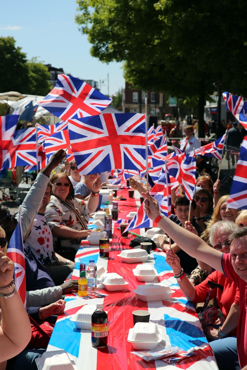 Thank you to those that joined us in celebrating 80 years since VE Day, honouring those that sacrificed their lives for our freedom, lest we forget! ❤️🤍💙 

Photos by Sandra Rowse.

#Romford #RomfordBID #VEDay #Event