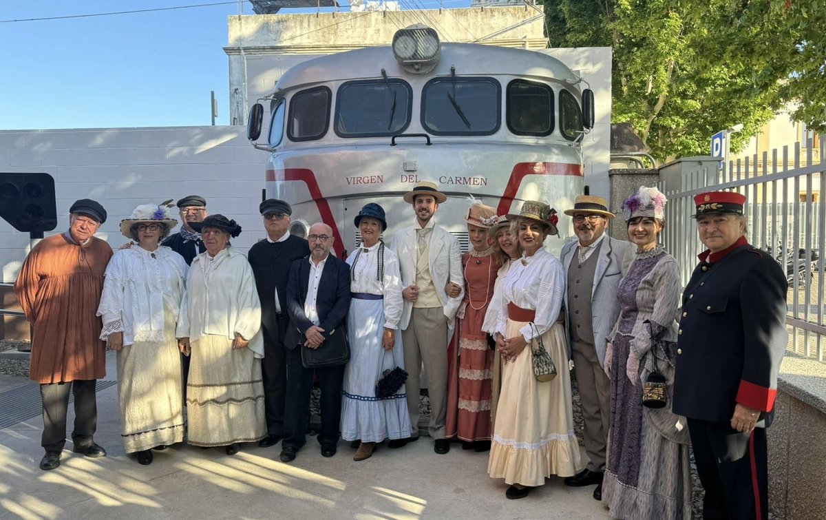 Fundación de los Ferrocarriles Españoles (@ffe_es) on Twitter photo 🔜 Nuestros museos participan en el #DIM2025
El próximo domingo 18 de mayo entrada gratuita y muchas actividades 🗓️
<a href="/mferrocarrilcat/">Museu del Ferrocarril de Catalunya</a> 👉🏼 museudelferrocarril.org/es/noticias/no…
<a href="/M_Ferrocarril/">Museo del Ferrocarril</a> 👉🏼 museodelferrocarril.org/comunicacion/n… 🔜 Nuestros museos participan en el #DIM2025
El próximo domingo 18 de mayo entrada gratuita y muchas actividades 🗓️
<a href="/mferrocarrilcat/">Museu del Ferrocarril de Catalunya</a> 👉🏼 museudelferrocarril.org/es/noticias/no…
<a href="/M_Ferrocarril/">Museo del Ferrocarril</a> 👉🏼 museodelferrocarril.org/comunicacion/n…