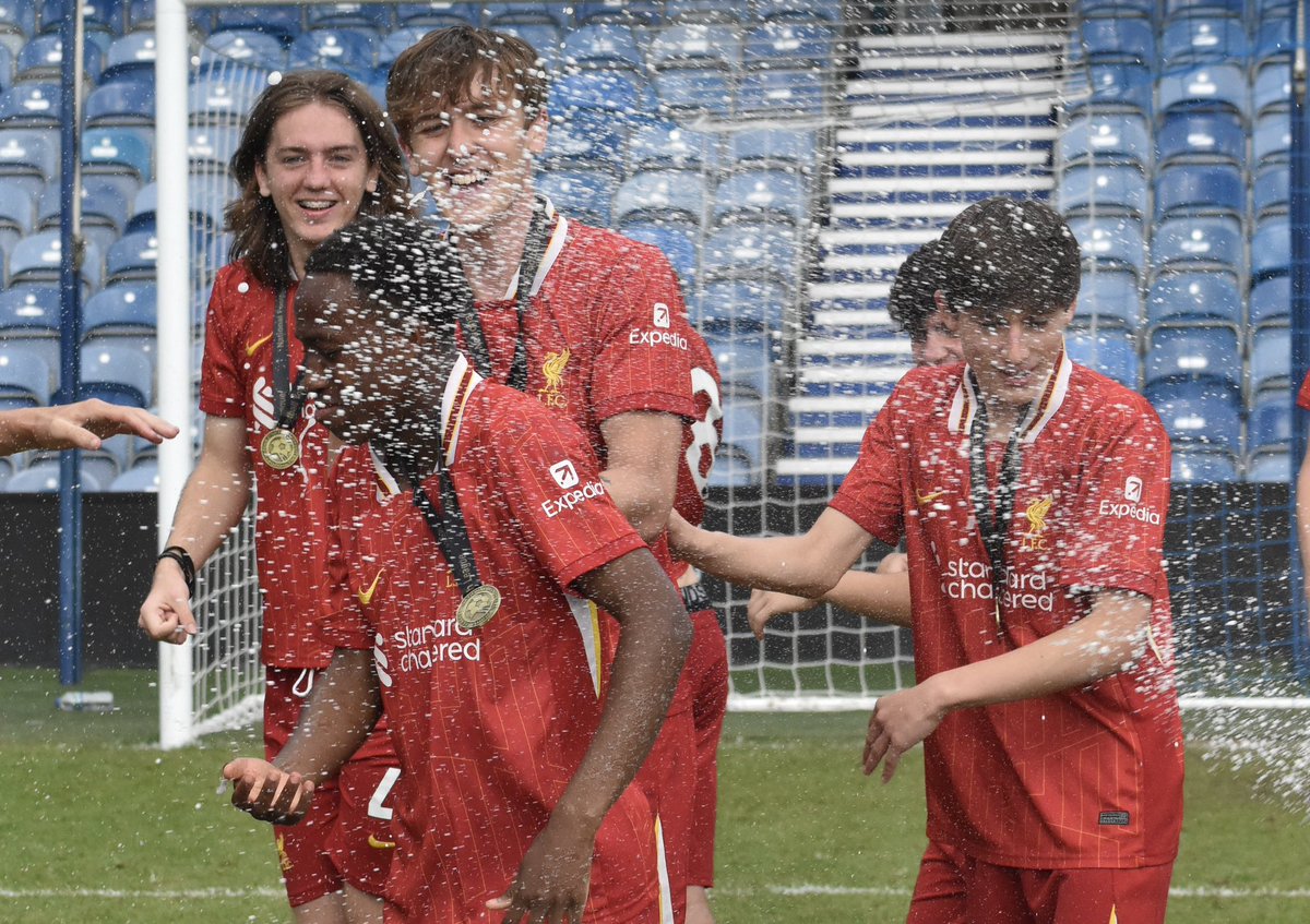 Paul Moran tweet media