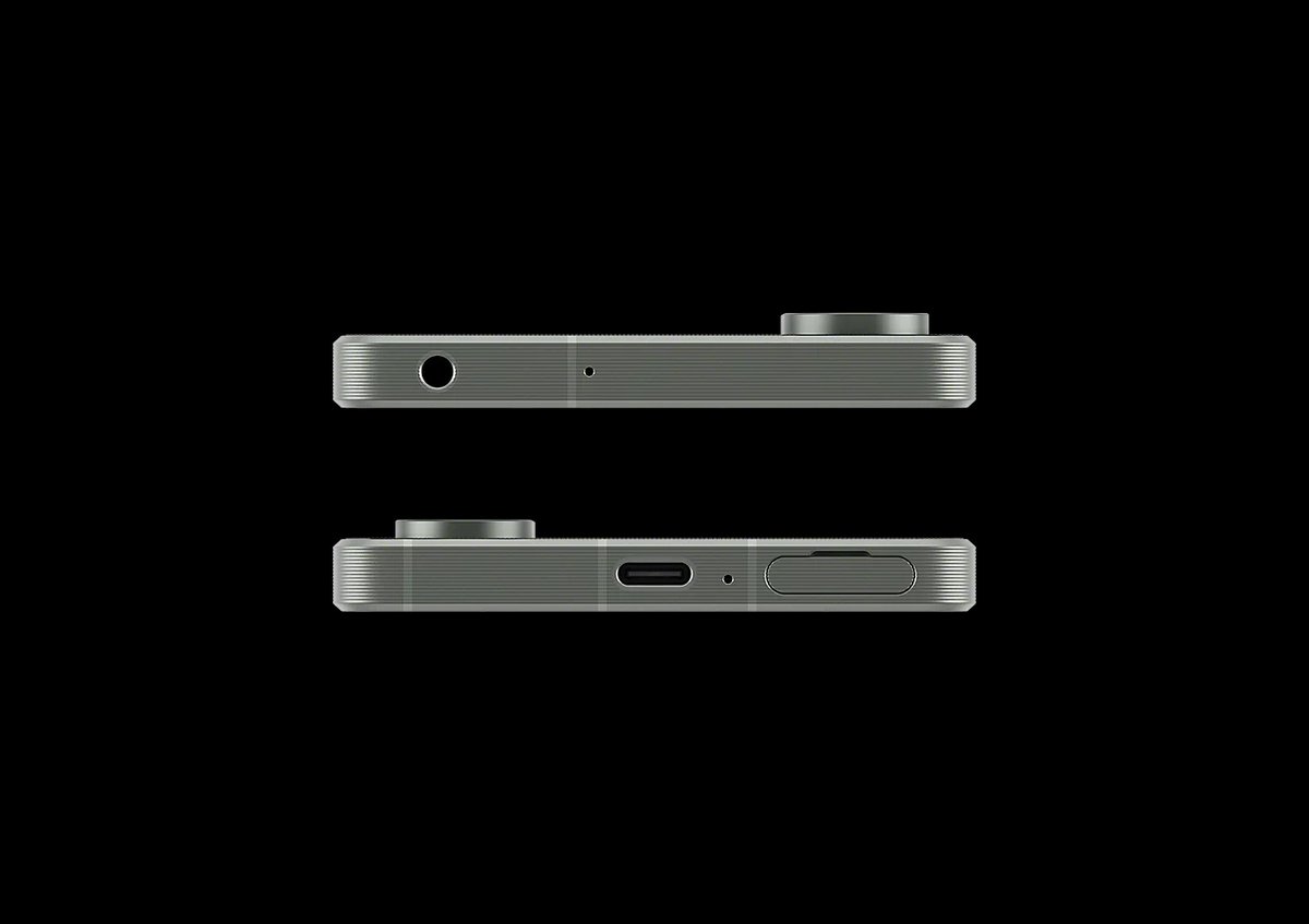 sondesix's tweet photo. The Sony Xperia 1 VII is so anti-2025.

✅ It still has a 3.5 mm audio jack
✅ It still has a microSD card slot
✅ It doesn't follow the trend of having ultra-thin bezels
✅ Instead of upgrading the telephoto camera sensor, they upgraded the ultra-wide sensor significantly
✅ You still don't need a SIM-eject tool to take the SIM card/microSD card out of the slot