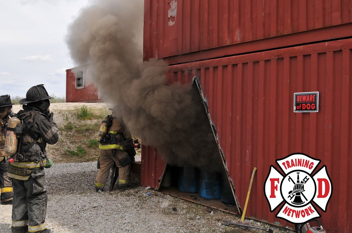 fdtrainingnet's tweet photo. We have a couple openings in our upcoming Company Officer and RIT classes. You can register on our website. #FireCombat #FDTN #fdtraining #firetraining #livefire #RIT #firegroundops #engineops #truckops #tailboard #training https://t.co/AIotK3zA4A