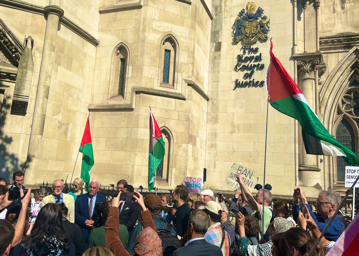 Jeremy Corbyn (@jeremycorbyn) on Twitter photo Today, the UK government is being taken to court over arms sales to Israel.
We know that arming Israel is morally indefensible. <a href="/GLAN_LAW/">GLAN | Global Legal Action Network</a> and <a href="/alhaq_org/">Al-Haq الحق</a> have my full support in proving it is legally indefensible too.
End all arms sales to Israel, now. Today, the UK government is being taken to court over arms sales to Israel.
We know that arming Israel is morally indefensible. <a href="/GLAN_LAW/">GLAN | Global Legal Action Network</a> and <a href="/alhaq_org/">Al-Haq الحق</a> have my full support in proving it is legally indefensible too.
End all arms sales to Israel, now.