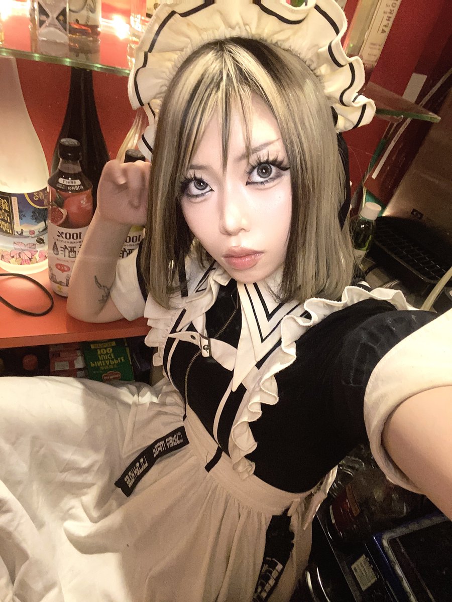 有希/ユキ (@bbackwardd) on Twitter photo 