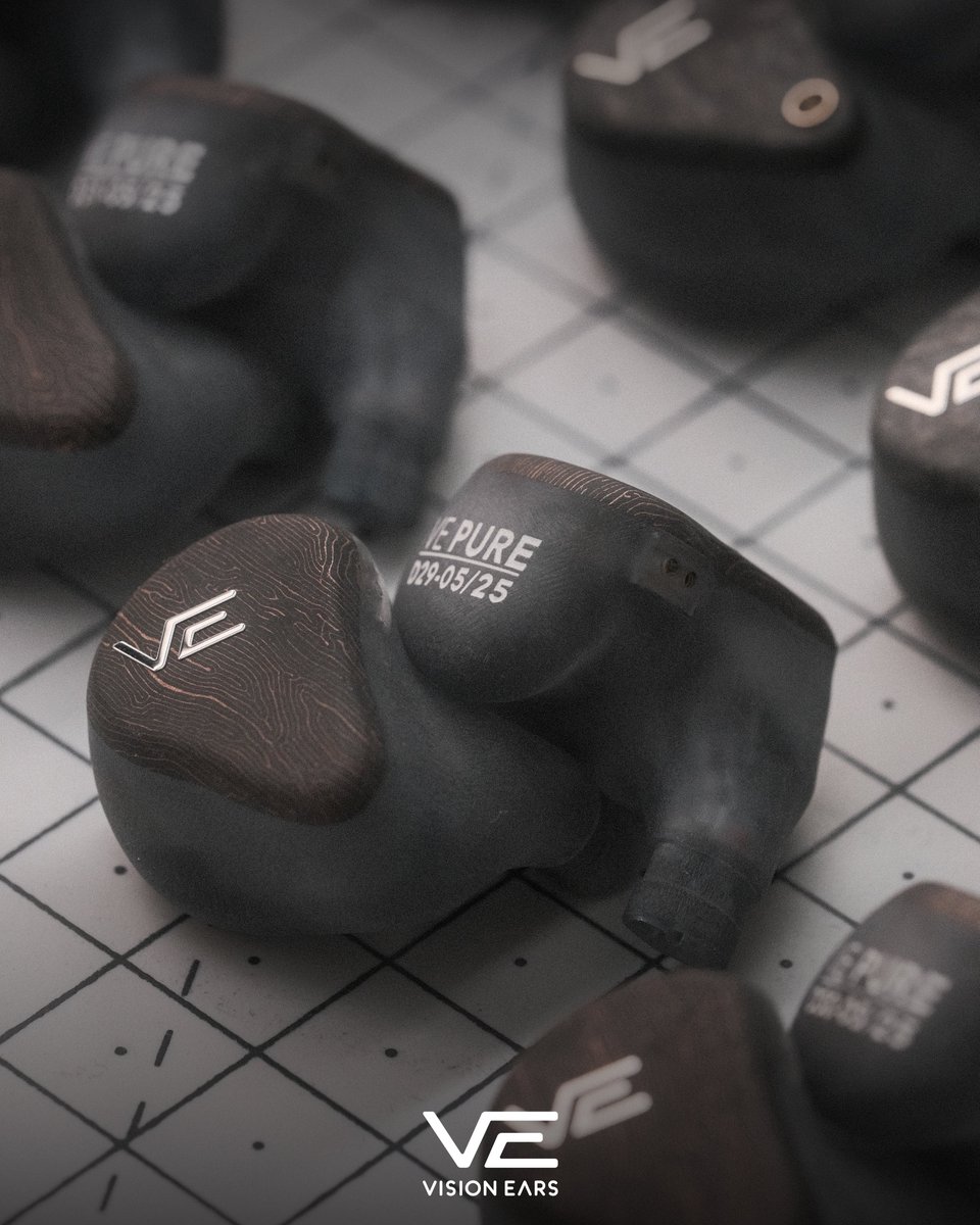 VisionEars_de's tweet photo. The production of the new Custom Line demo units is running at full speed! 🔥 We are doing our best to supply all our dealers worldwide as fast as possible with the new demo units! 💜

By the way: all Custom Line models are also available with a universal fit in your own design. https://t.co/87oAi5OhYp
