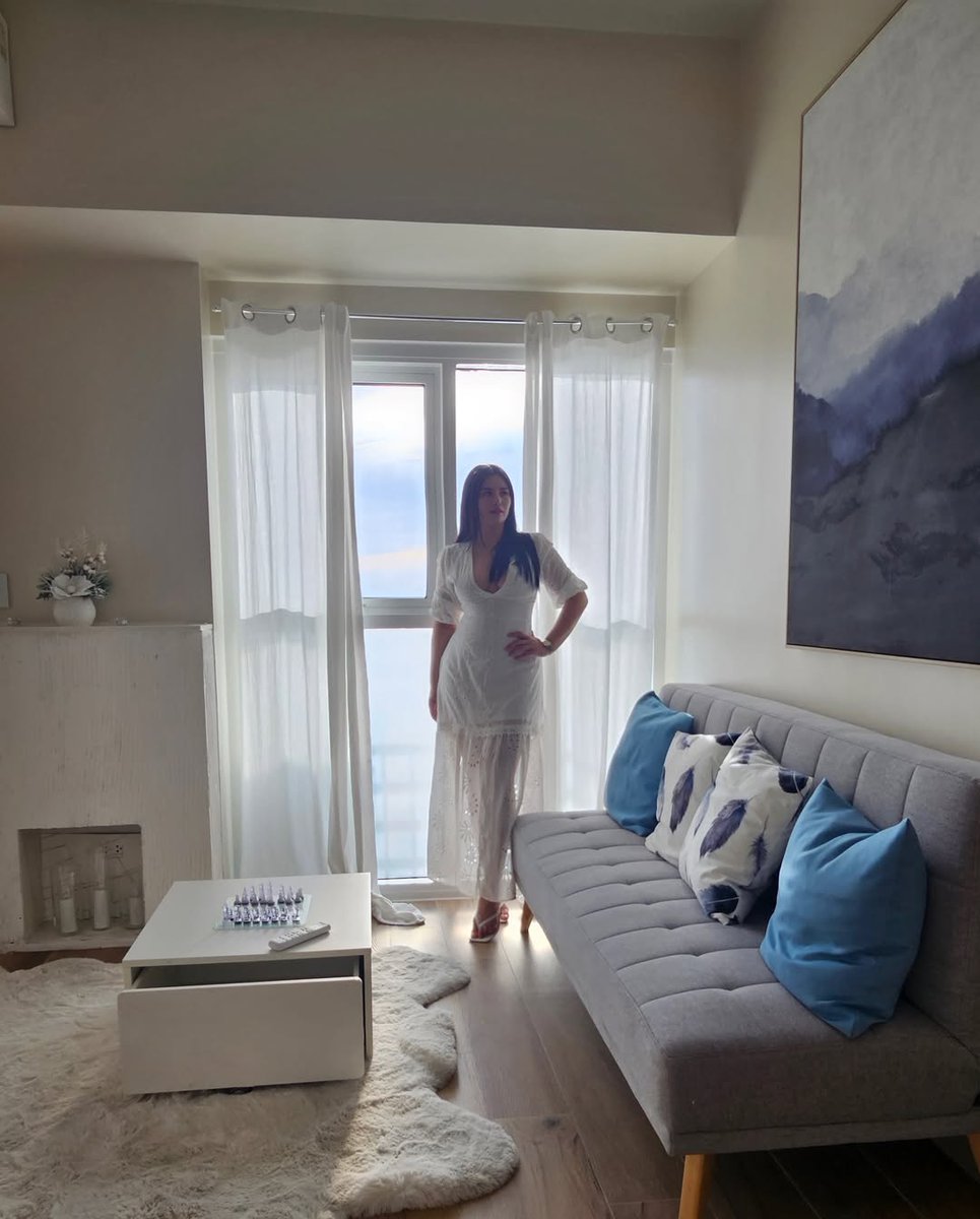 "𝘍𝘦𝘦𝘭𝘪𝘯𝘨 𝘨𝘳𝘢𝘵𝘦𝘧𝘶𝘭 𝘢𝘯𝘥 𝘣𝘭𝘦𝘴𝘴𝘦𝘥 𝘰𝘯 𝘮𝘺 𝘴𝘱𝘦𝘤𝘪𝘢𝘭 𝘥𝘢𝘺"
𝘐'𝘮 𝘣𝘭𝘦𝘴𝘴𝘦𝘥 31𝘴𝘵 🥂✨