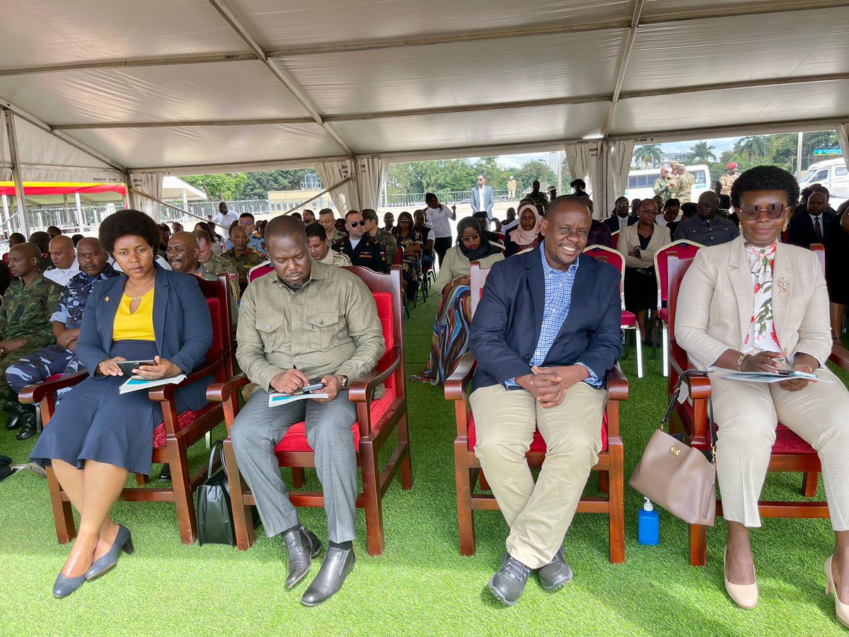Gumisiriza Brinton (@brintonmarcus) on Twitter photo Supporters and members of the <a href="/PatriotsClubUg/">Patriots Club</a> joined the <a href="/MODVA_UPDF/">Uganda Peoples' Defence Forces</a> for CDF-UPDF Interforces Drill Competitions at Kololo.
#UPDFCDFdrills Supporters and members of the <a href="/PatriotsClubUg/">Patriots Club</a> joined the <a href="/MODVA_UPDF/">Uganda Peoples' Defence Forces</a> for CDF-UPDF Interforces Drill Competitions at Kololo.
#UPDFCDFdrills