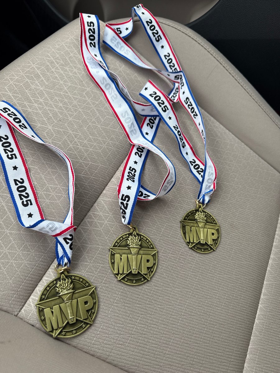 1st Travel Tournament of 2025 is in the books with <a href="/Stars_Tidd/">Stars Tidd</a>.
<a href="/LMC_Softball/">Lees-McRae Softball</a> commit <a href="/haley_littrell/">Haley Littrell</a> lit it up with:
• 3 individual game MVPs
• hitting .571 with HR/2B/10 RBI
• throwing 16 IP allowing 11 H/2 ER/4 BB/13 K on the day • Championship at Spartanburg's Tyger River