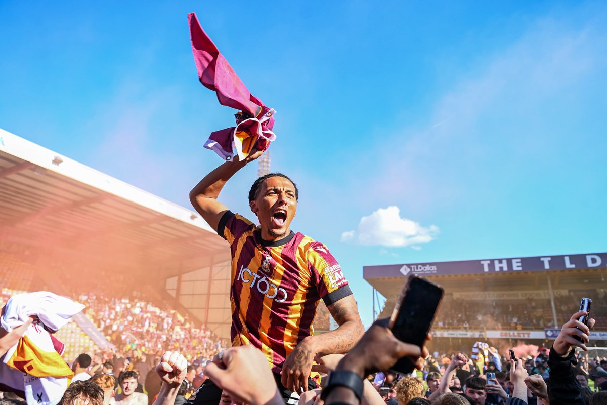 rcrichlow_'s tweet image. Devastated isn’t the word but ultimately grateful I had the opportunity to come back to the club I love.
Short but sweet and absolutely no regrets as we achieved the ultimate goal in the end. Getting the bantams to League 1!!.
The last week has been the best week of my life &…
