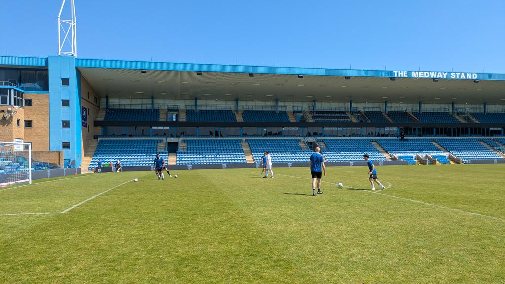 LinusH96's tweet image. BBBBONUS GAME!!!
After 25 matches in the stands, thought I should take to the field myself. And what better place than home #Gills 💙💙💙