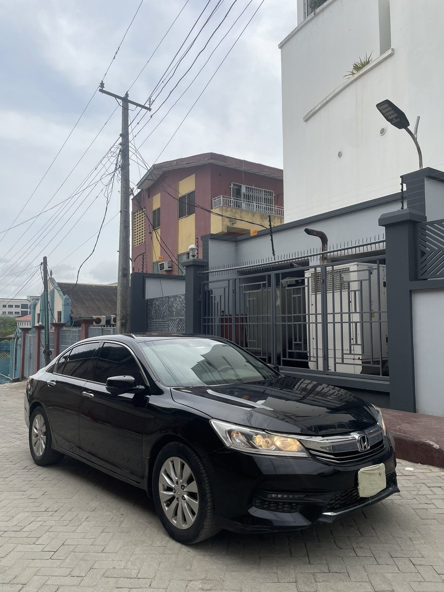 Demyjay's tweet image. Registered Honda Accord V6 Model: 2013 Upgraded to 2017 Black on Black interiors, leather seats, very sound V6 Engine, transmission 💯, suspension💯 full options, Thumbstart, double screen, absolutely nothing to fix  Location: Yaba Price slashed. Now: 8.6M last