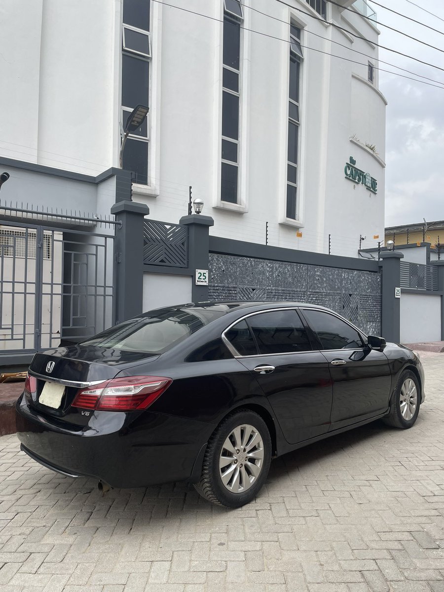 Demyjay's tweet image. Registered Honda Accord V6 Model: 2013 Upgraded to 2017 Black on Black interiors, leather seats, very sound V6 Engine, transmission 💯, suspension💯 full options, Thumbstart, double screen, absolutely nothing to fix  Location: Yaba Price slashed. Now: 8.6M last
