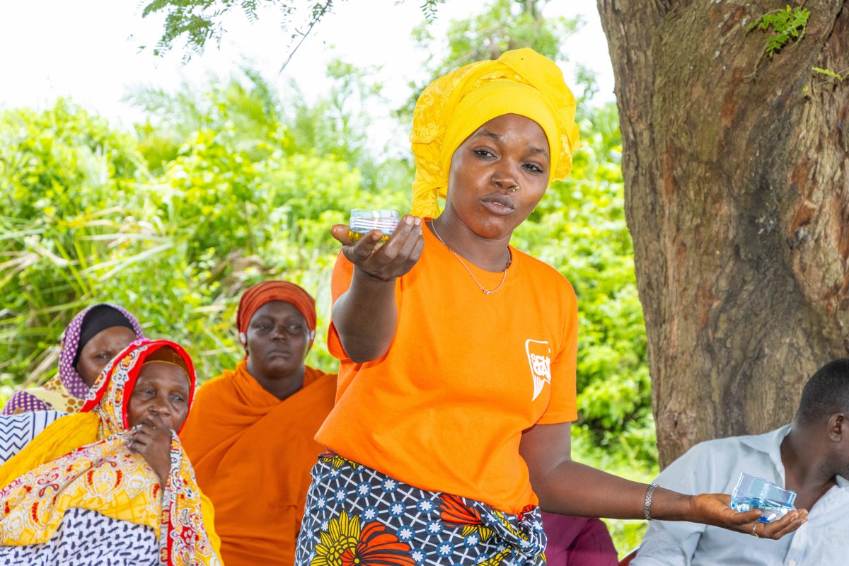 A week of practical impact 🐝📷
30 bee farmers + 6 ToTs trained in hive prep across 3 villages in Majoreni, Kwale. With <a href="/giz_gmbh/">GIZ</a> 
and Kwale Livestock Dept, we also issued bee suits, smokers &amp; hive tools. 
#Beekeeping #Kwale #Livelihoods #BlueEconomy #PollinationMatter