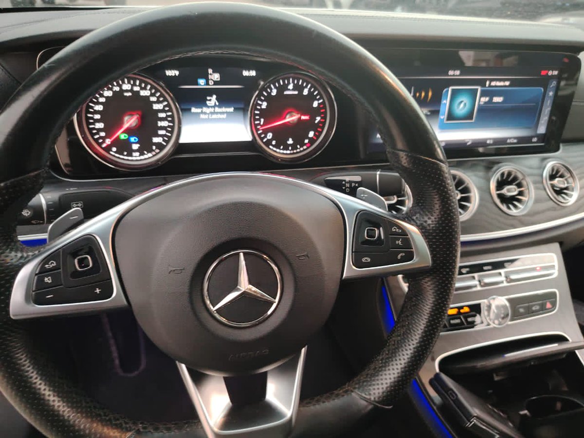 car247ng's tweet photo. 🔥🚨Cash and carry 🚨🔥

Brand: Mercedes Benz 
Make:E400 White 
Year:2019 Model 
Condition: Foreign used with fully paid custom duty
Price:55,000,000
Location: Abuja 

#AbujaTwitterCommunity https://t.co/zp1y04B1Ny