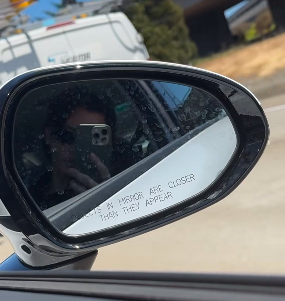 let it sink in that Chenle and Mark pretty much went on a bestie date to San Francisco despite their busy af schedule…rented their own car which Chenle was driving and Mark was passenger princess…and they literally just had a happy 24hrs 

I SUPPORT 😭💛💙