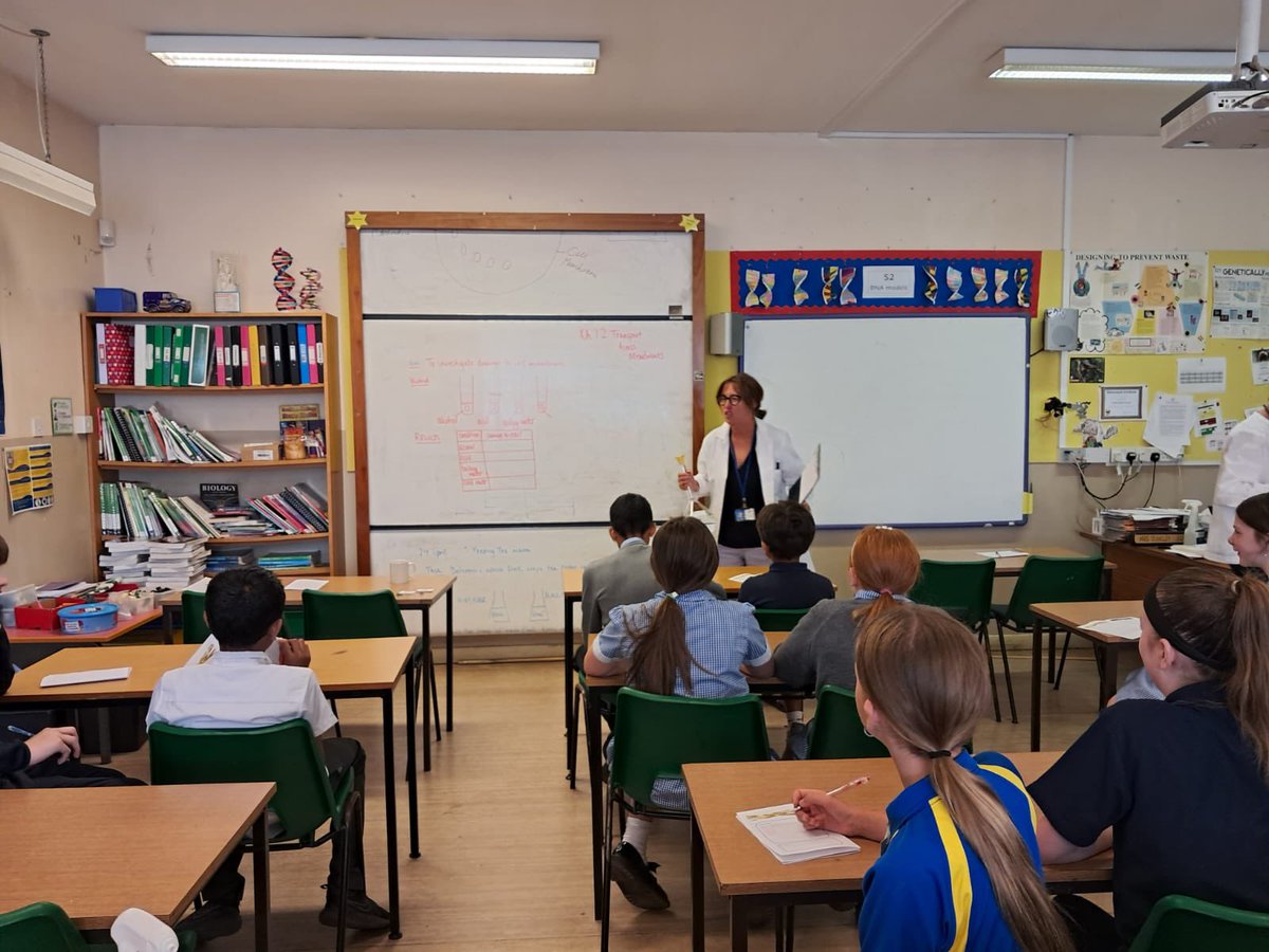 ScienceFernhill's tweet image. Let the fun and games begin at CSI Fernhill @FernhillSchool #EverydayisOpenDay