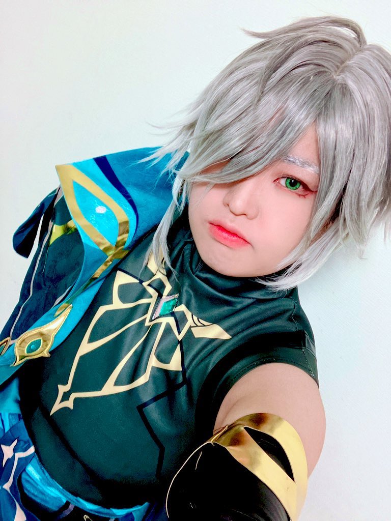 7年前のコスと今のコス
かなりむちむちになりました🫤