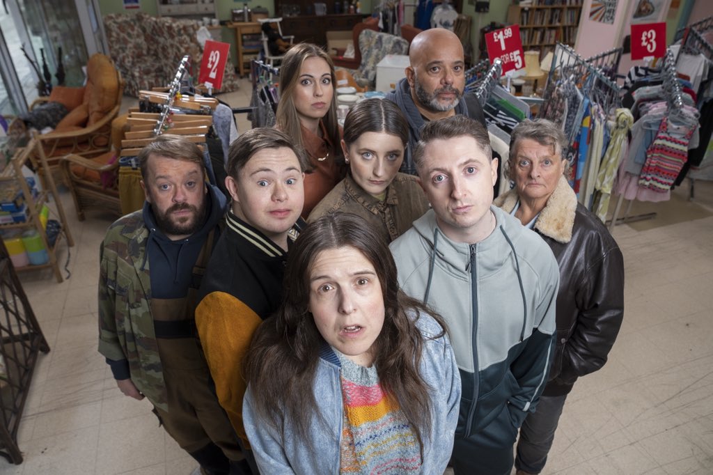 HelloMerman's tweet image. Written by Rosie Jones and Peter Fellows, first look images have been released for Pushers (previously announced asDisability Benefits) which is coming to @Channel4 next month. Produced by Merman Television and @2LEMedia.

hellomerman.com/tv-film/uk/new…