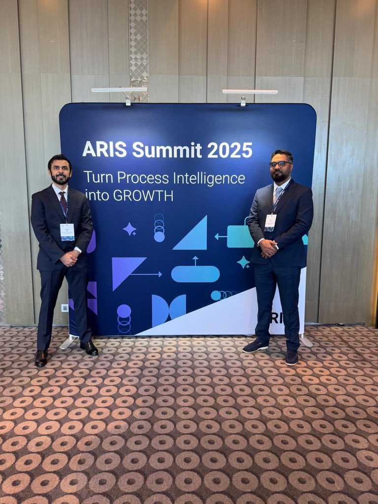 •
 ضمن جهودها المستمرة في تطوير العمليات المؤسسية والارتقاء بالتحول الرقمي، شاركت الإدارة العامة للهوية وشؤون الأجانب – دبي في قمة ARIS 2025 التي أُقيمت في كوالالمبور – ماليزيا، حيث مثّلها كل من الرائد فيصل الشحي، مدير إدارة العمليات المؤسسية، والملازم أول أحمد حسن بلال، رئيس