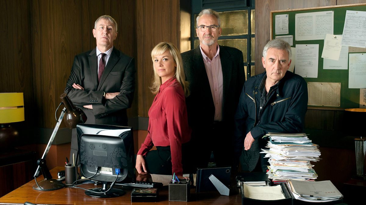 #newtricks it was so bloody brilliant to watch. Okay most of the cast who were in the show from the beginning left in series 9 series 10 and series 12 . New faces came into the show. . <a href="/chikeaokonkwo/">Chiké Okonkwo</a> <a href="/RedmanfanAmanda/">AmandaRedmanfan💖👑</a> <a href="/larrylamb47/">Larry Lamb</a> <a href="/mouthwaite/">tamzin outhwaite</a>