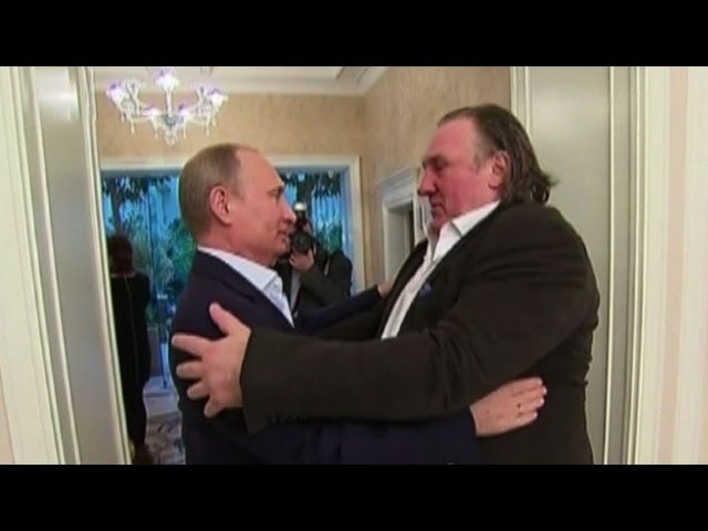 anatoalitis's tweet photo. Του το φύλαγαν του Ζεραρ Ντεπαρντιε οι κοκάκιδες. https://t.co/z6IBhTp9Si