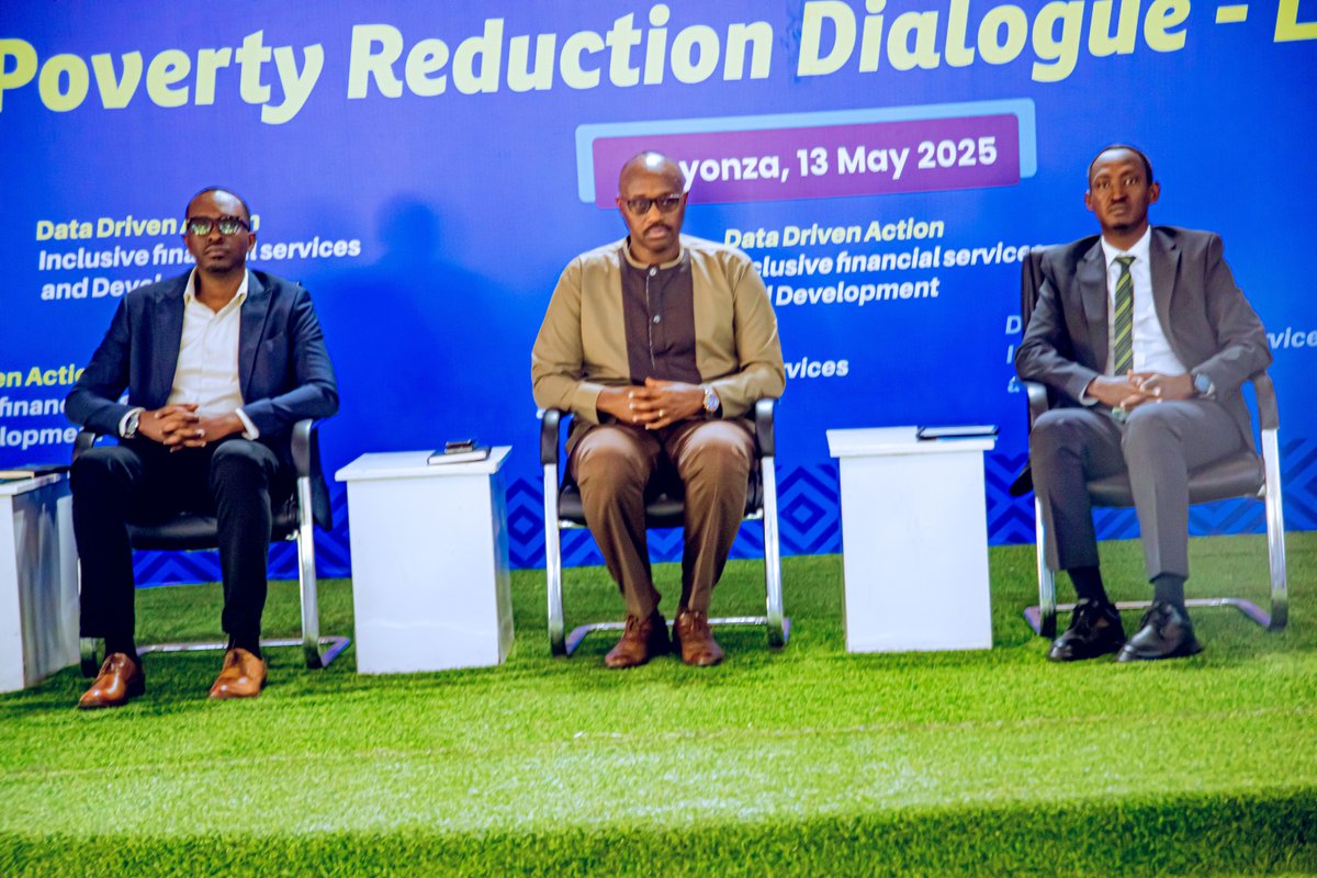 1/ Today, Kayonza District hosted the Kayonza Development Dialogue, grounded in #EICV7 findings. The session shared poverty-related data with leaders, partners &amp; communities—laying a path for targeted development.
