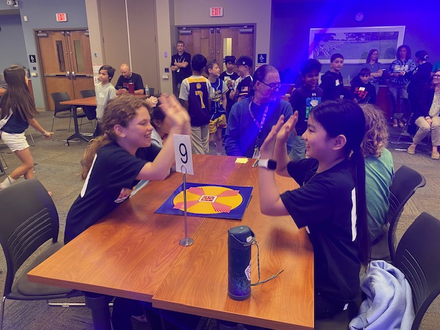 WVMSDragons's tweet image. This Monday, LM competed in the 24 competition at MCIU! WWMS brought 3 participants—Ahrav Dedhia, Viviana Zhan, and Hannah Kornberg. All made semifinals, Viviana reached the final 4, and Hannah took 2nd place! Congrats, Dragons! 🐉👏 #WWMS #24Competition #LMSD