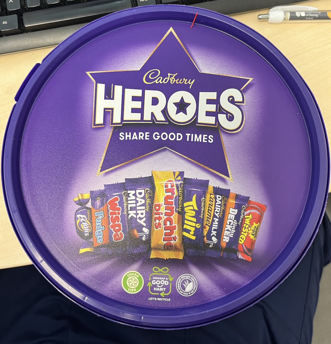 Claire McNab (@cmcnab3claire) on Twitter photo A beautiful thank you from a very grateful patient to her “Angels” in ward 205 🧠🤕#neuronursing #grateful #thankyouforthankingus <a href="/NHSGrampian/">NHS Grampian</a> <a href="/fionawhyment/">Fiona Whyment</a> <a href="/friendsofneuro/">Friends of the Neuro Ward</a> A beautiful thank you from a very grateful patient to her “Angels” in ward 205 🧠🤕#neuronursing #grateful #thankyouforthankingus <a href="/NHSGrampian/">NHS Grampian</a> <a href="/fionawhyment/">Fiona Whyment</a> <a href="/friendsofneuro/">Friends of the Neuro Ward</a>