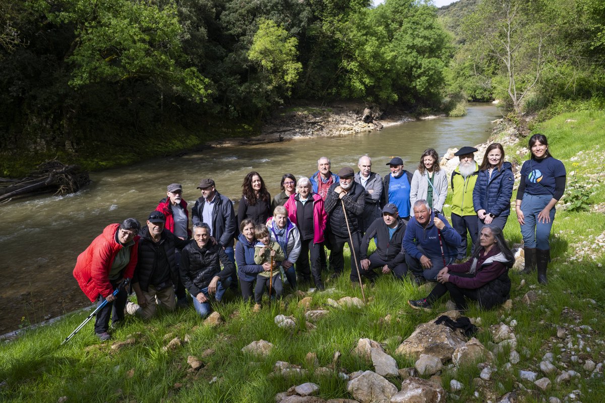 Noticias / Berriak - Gobierno de Navarra (@noticiasgob_na) on Twitter photo Navarra acomete el derribo de 15 azudes en un año para restaurar cauces fluviales y recuperar su hábitat natural
<a href="/Guardas_na/">Basozainak / Guarderío de Medio Ambiente</a>
📎Más info: navarra.es/es/-/nota-pren… Navarra acomete el derribo de 15 azudes en un año para restaurar cauces fluviales y recuperar su hábitat natural
<a href="/Guardas_na/">Basozainak / Guarderío de Medio Ambiente</a>
📎Más info: navarra.es/es/-/nota-pren…