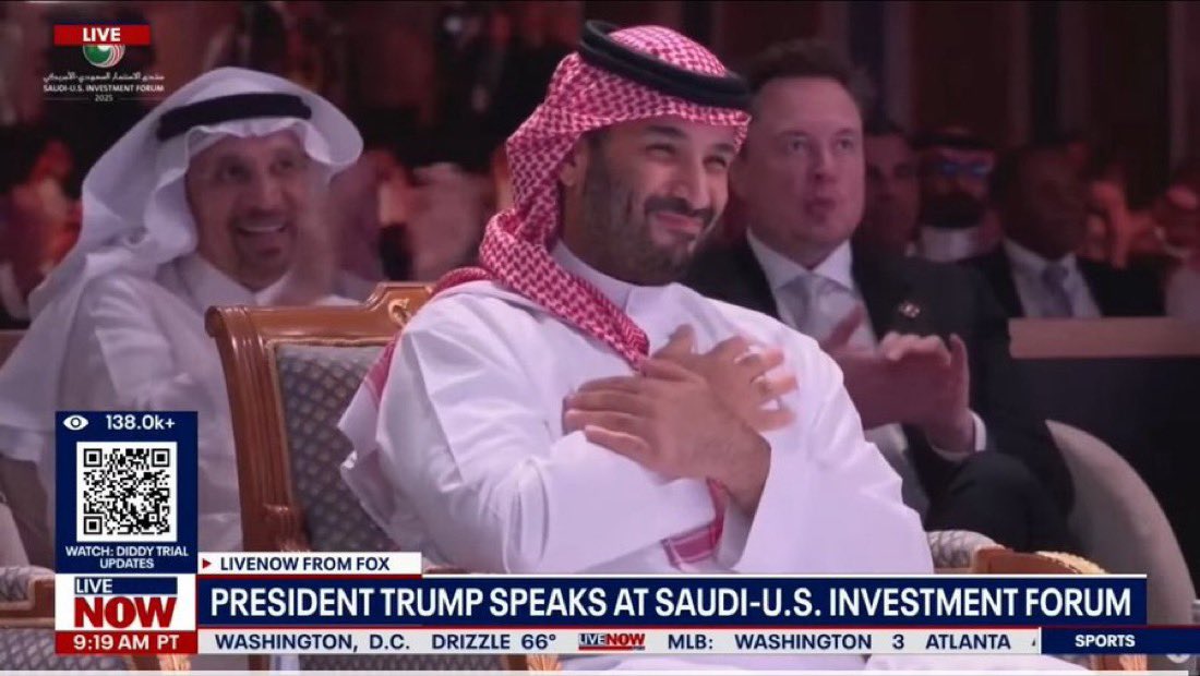 الله يعزك ولا يعز عليك ، تأثير تعدى محيط المملكة و رؤيتك باذن الله تنهض بالدول العربية و على رأسها الشقيقة سوريا ، مبروك للاشقاء السوريين و جعل الله بلادكم عامرة 
#ترامب_في_السعودية