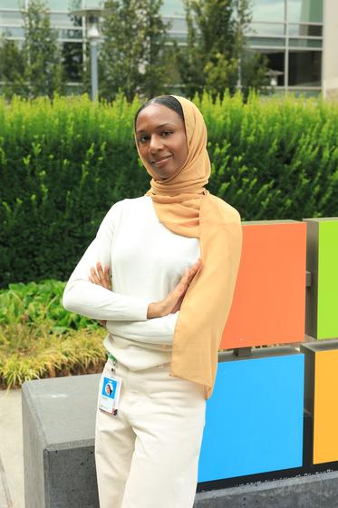 George Mason University computer science major Nasrin Alihas completed two internships with Microsoft and begins her third this summer.

gmu.edu/news/2025-04/c…

Photo: Ali at Microsoft. Photo provided.