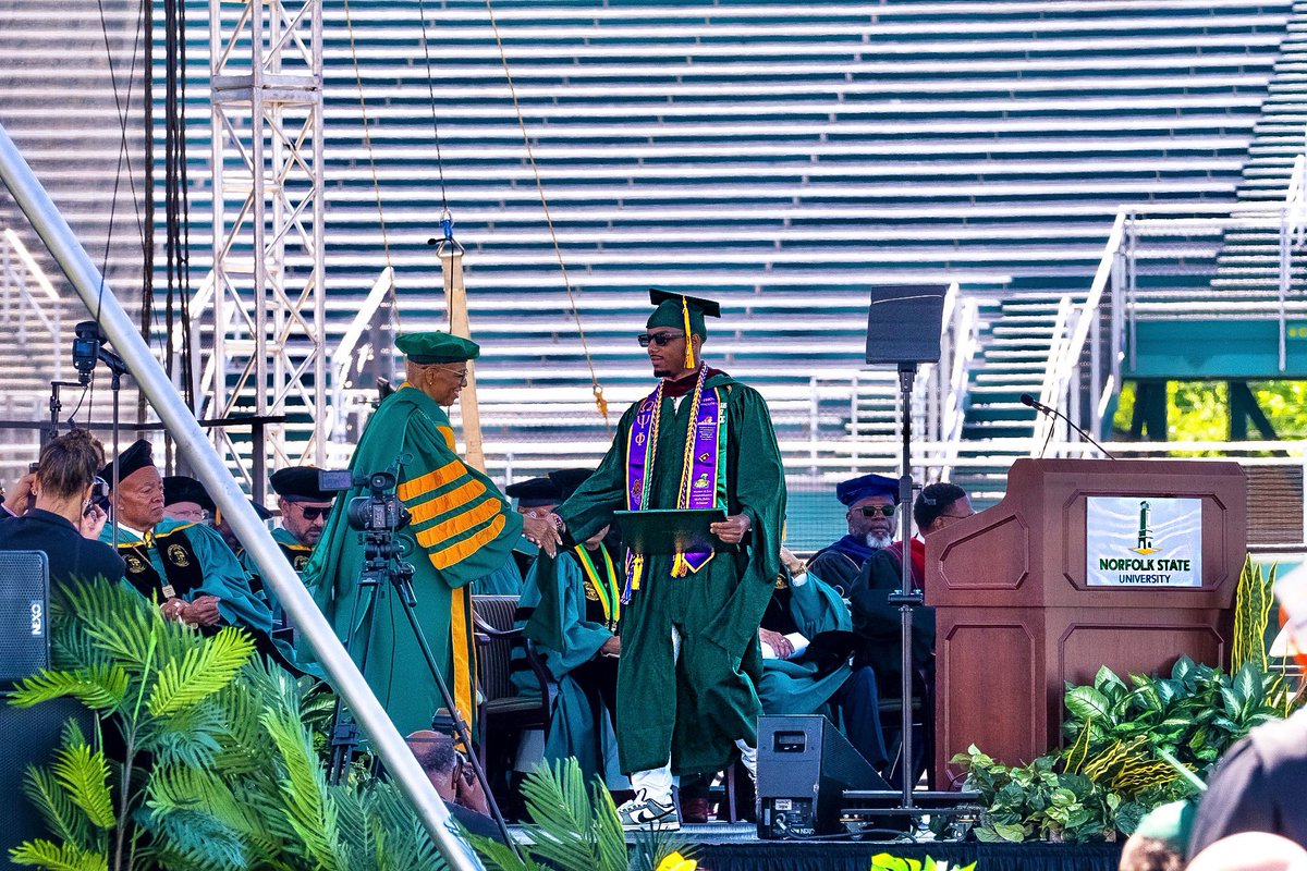 Terron Mallory tweet media