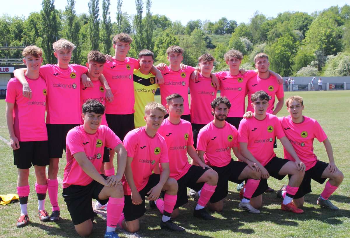 Congrats 2 these young players from Marlborough FC &amp; thank U4 looking after R Grant Application Co-ordinator who thoroughly enjoyed watching Sunday's match against AFC Barwell.
oakland-foundation.com/team-success/
#charity #sponsorship #grassrootsfootball #youngpeople #community #bardon