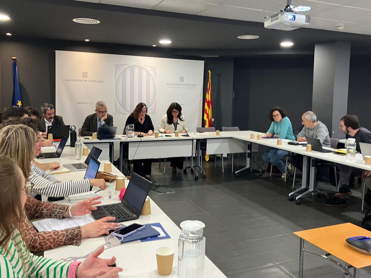 FonsCatalàCooperació (@fonscatala) on Twitter photo Participem al Consell de Cooperació i a la Comissió dels Ens Locals on <a href="/gencat/">Generalitat de Catalunya</a> presenta el Pla Anual de Cooperació per al 2025. Marca una crescuda de l’AOD per arribar al 0,7% l’any 2030. <a href="/cooperaciocat/">Cooperació</a> Participem al Consell de Cooperació i a la Comissió dels Ens Locals on <a href="/gencat/">Generalitat de Catalunya</a> presenta el Pla Anual de Cooperació per al 2025. Marca una crescuda de l’AOD per arribar al 0,7% l’any 2030. <a href="/cooperaciocat/">Cooperació</a>