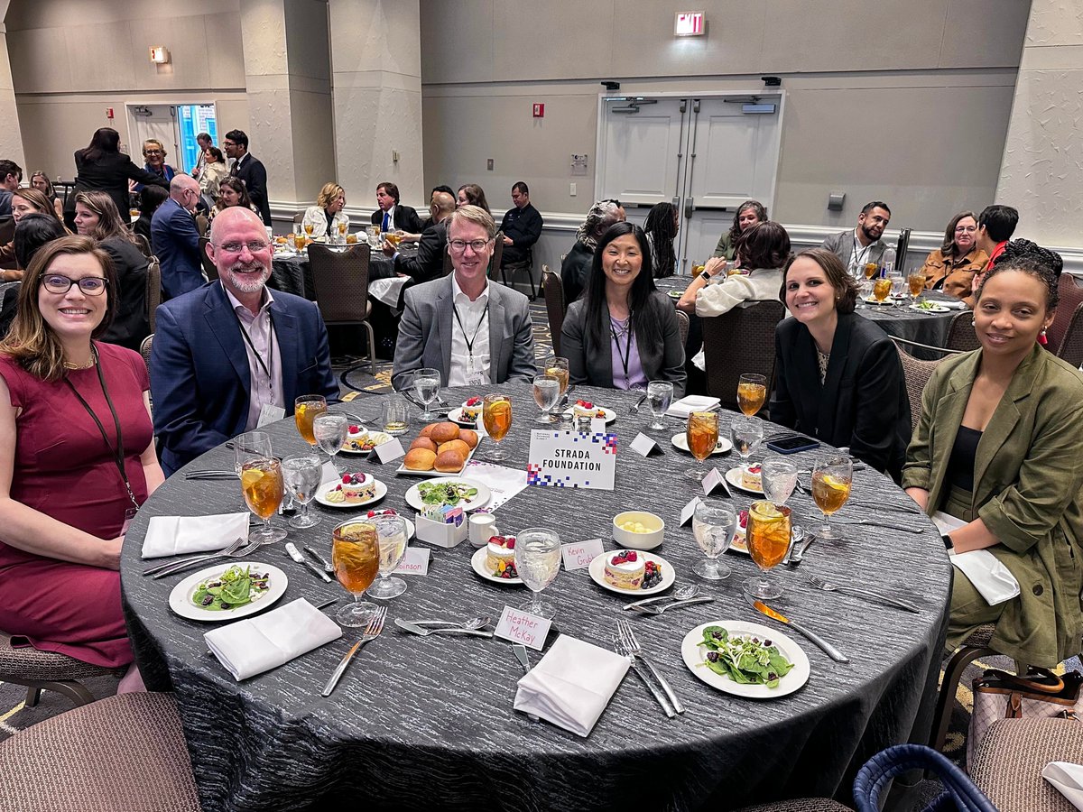 Our team at Strada joined a diverse group of cross-sector leaders for this year’s #NationalPathwaysSummit, presented by the <a href="/Natl_Pathways/">National Pathways Initiative</a> Initiative. 

Together, they:

💼 Discussed innovative strategies to bridge the gap between workforce development and employers’ needs.
