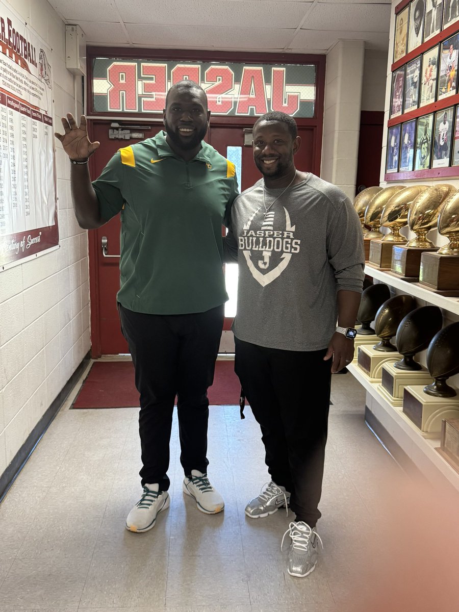 Kendrick Crumedy, M.A. (@coach_crumedy) on Twitter photo Huge THANK YOU to <a href="/CoachK_Johnson/">Coach KJ</a> <a href="/BUFootball/">Baylor Football</a> for stopping through Jasper, America to recruit <a href="/JHSBulldogFB/">Jasper HS Football</a> .. #Believe #BeADawg Huge THANK YOU to <a href="/CoachK_Johnson/">Coach KJ</a> <a href="/BUFootball/">Baylor Football</a> for stopping through Jasper, America to recruit <a href="/JHSBulldogFB/">Jasper HS Football</a> .. #Believe #BeADawg