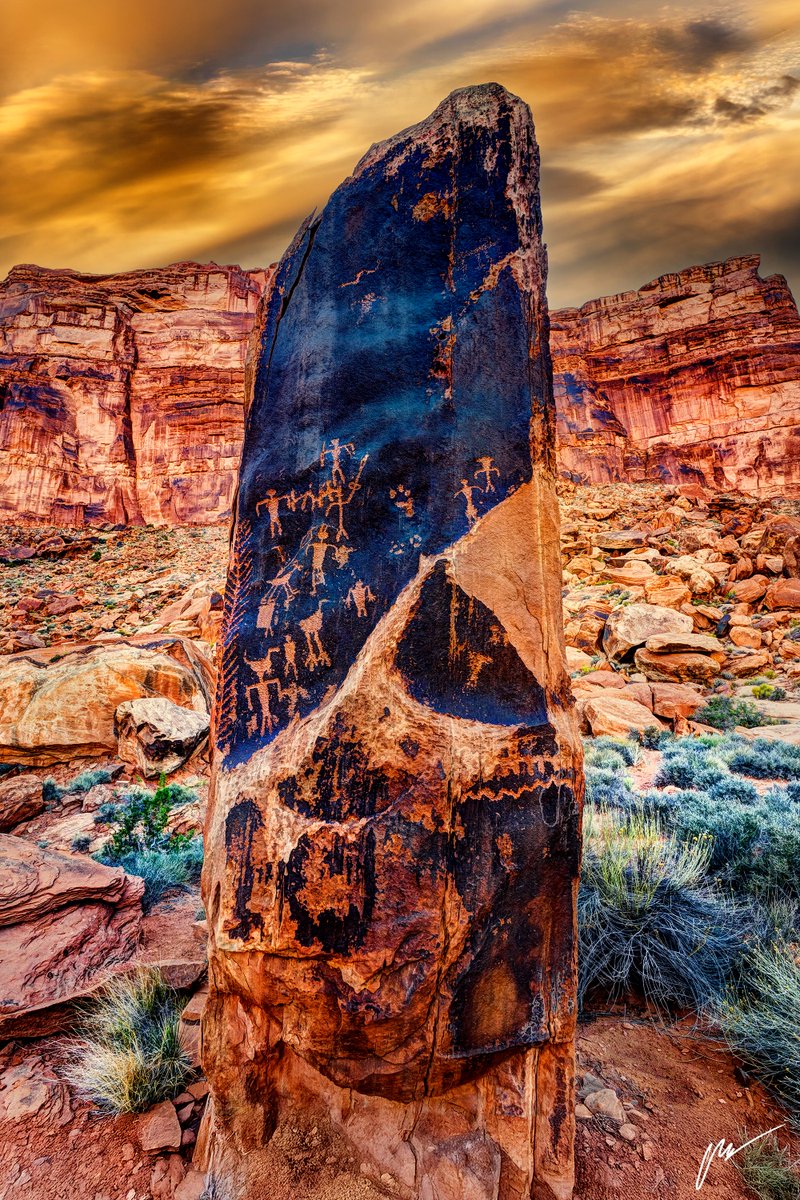 Gary Orona (@gary_orona) on Twitter photo 'Turtle Island Obelisk'. A stunning ancient Indigenous People's rock art enigma. This megalith is about 15 feet tall. <a href="/Misstabstevens/">Tabitha Stevens</a> #ancientknowledge OronaArt.com youtube.com/@TheWildLifeSp… 'Turtle Island Obelisk'. A stunning ancient Indigenous People's rock art enigma. This megalith is about 15 feet tall. <a href="/Misstabstevens/">Tabitha Stevens</a> #ancientknowledge OronaArt.com youtube.com/@TheWildLifeSp…
