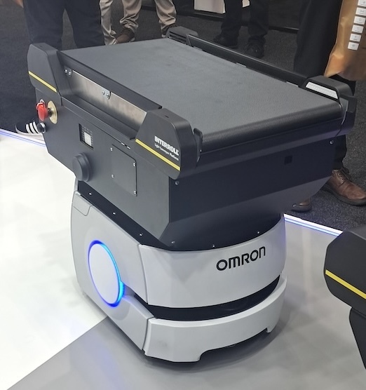 SApharmacos's tweet image. 🤖 💡 OMRON &amp;amp; Interroll’s new conveyor module integrates seamlessly with LD 90 AMRs for smarter, scalable material flow solutions. 🌟 Learn more: brnw.ch/21wSCv4 🚀 

#IndustrialAutomation #SmartProduction