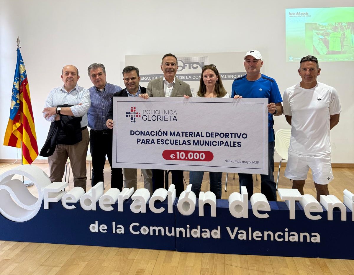 Entregamos donación de 10.000 euros a 5 escuelas municipales afectadas por la #Dana
(PAIPORTA, L’ALCUDIA, ALGEMESI, CARLET y CATARROJA) 
Exclusivamente para compra de MATERIAL DEPORTIVO y se ejecutará a través de TIENDAS LOCALES de las zonas afectadas.