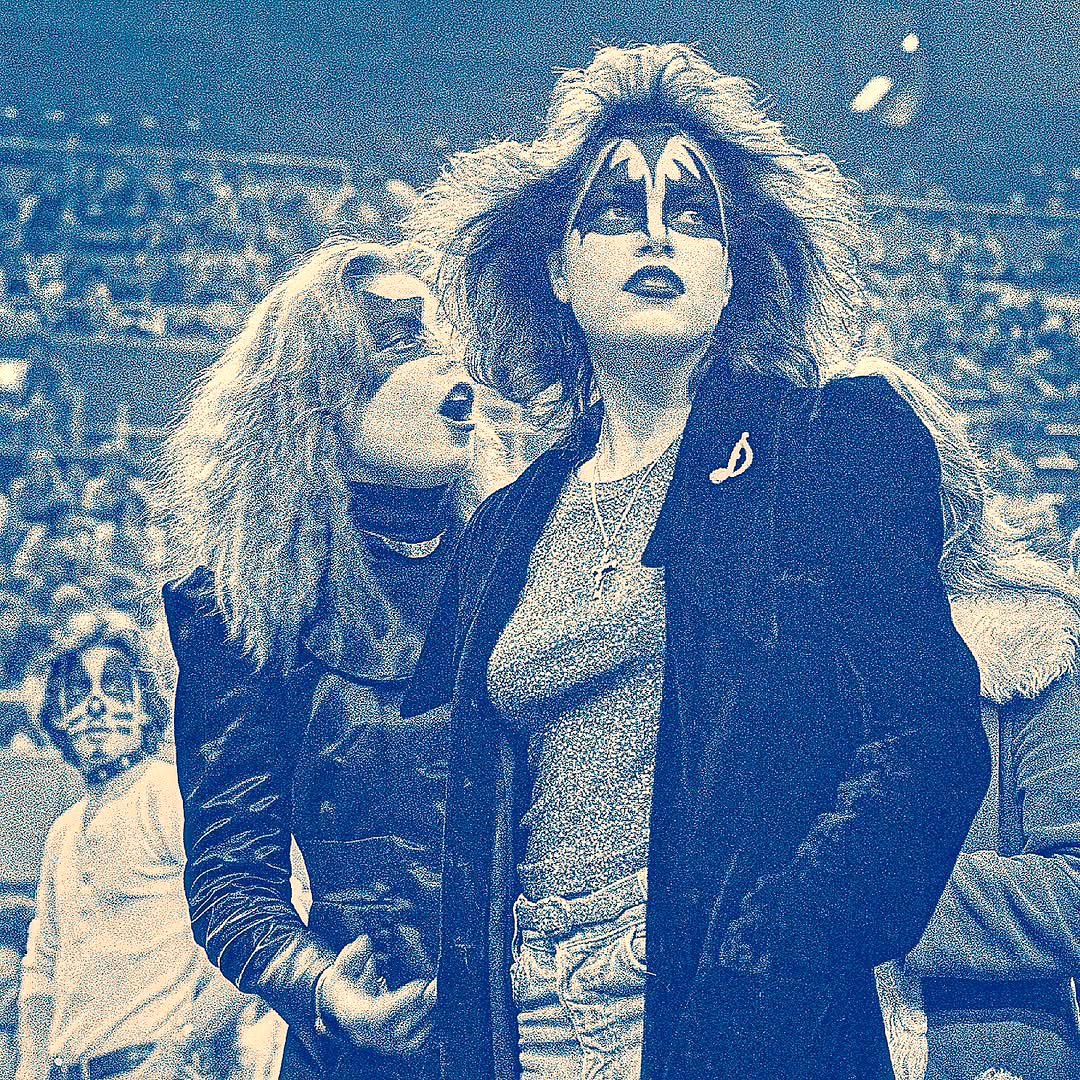 Wednesday's radio show
KISS 1978

DJ Flower Power (age 10) + Dr. Rock (ancient wizard) spin rockin' tracks from the 4 KISS solo albums by Gene Simmons, Ace Frehley + Paul Stanley (with a tiny bit of Peter Criss)

Wed 6 pm CDT
WIIT 88.9 FM Chicago

Stream
radio.garden/listen/wiit-fm…