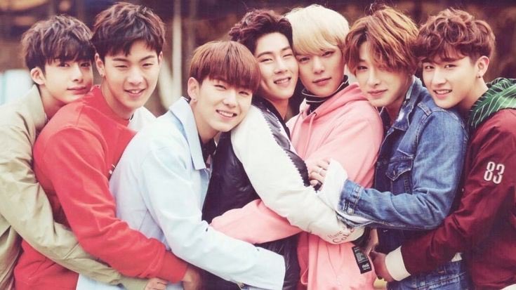 a long thread of old monsta x ot7 group photos in honor of their 10th anniversary 💌