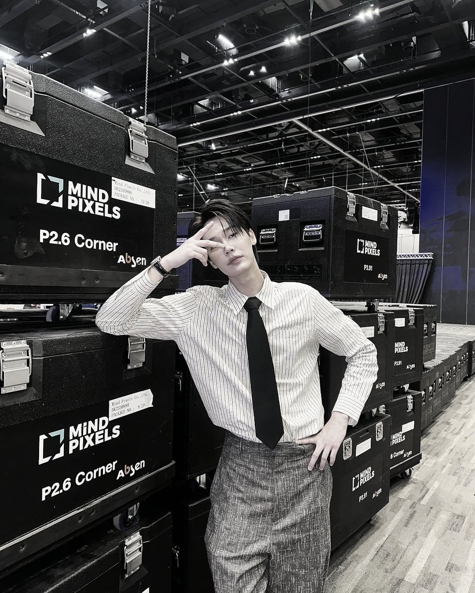 bxagas's tweet image. SiamParagonWorldFashionTrendSS2025.⠀