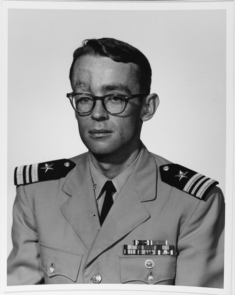 #OTD in 1969, Captain Thomas Kelley earned the #MedalofHonor in the Vietnam War. While defending his comrades, he was wounded by an enemy rocket. Pressing on, he continued to direct the battle until the attack was repulsed.

Read his story here: mohmuseum.org/recipient/kell…