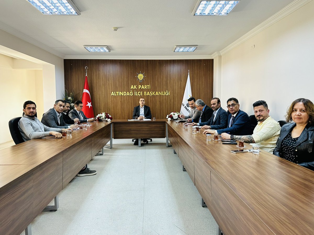 Haftalık Olağan Yürütme Kurulu Toplantımız İlçe Başkanımız <a href="/Fatih__Bildik/">Fatih BİLDİK 🇹🇷</a> Başkanlığında gerçekleştirildi.

Sevdamız Ankara

<a href="/hakanhanozcan/">Hakan Han ÖZCAN 🇹🇷</a>