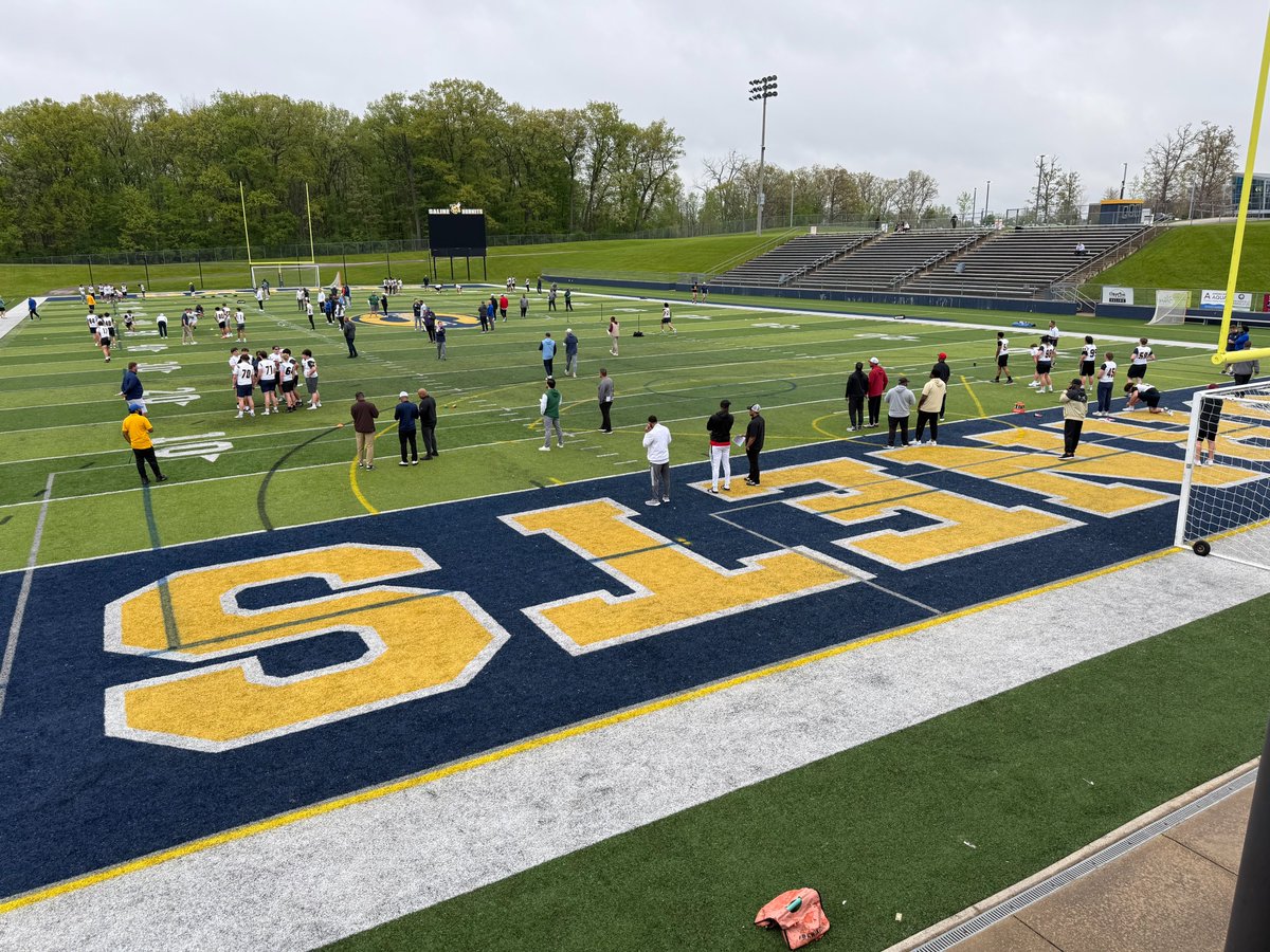 CoachShort_'s tweet image. Our boys competed today! Saline Football appreciates each coach that made it out. 45+ colleges in attendance #GoHornets