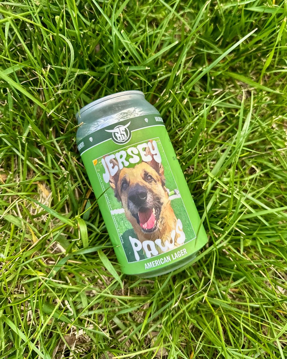 BoleroSnort's tweet image. This beer helps support dogs like Toby, a 7-year-old German Shepherd, looking for a fresh start.
His human parents surrendered him after they lost their home. He's just a sweet, gentle giant looking for a new place to lay his big lovable head again.
#AdoptDontShop